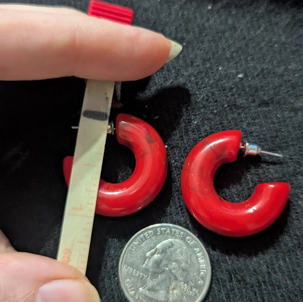 Silver Tone Red With Black Swirl Plastic Lightweight Hoop Statement Earrings